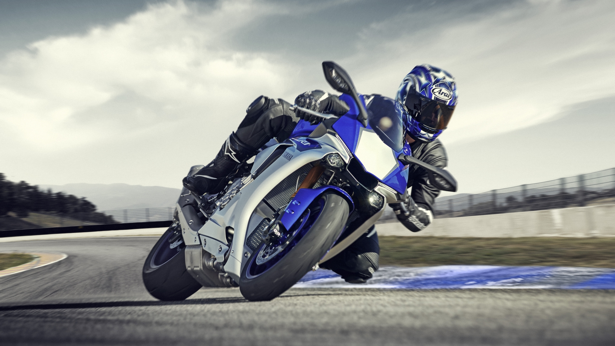 Yamaha R6